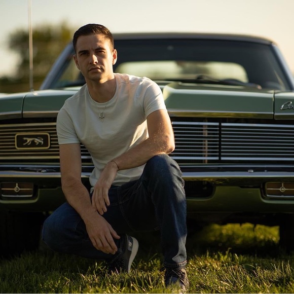 Meet your Posher, Andy - Picture 2 of 7